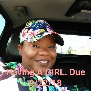 Meet your Posher, Mikole